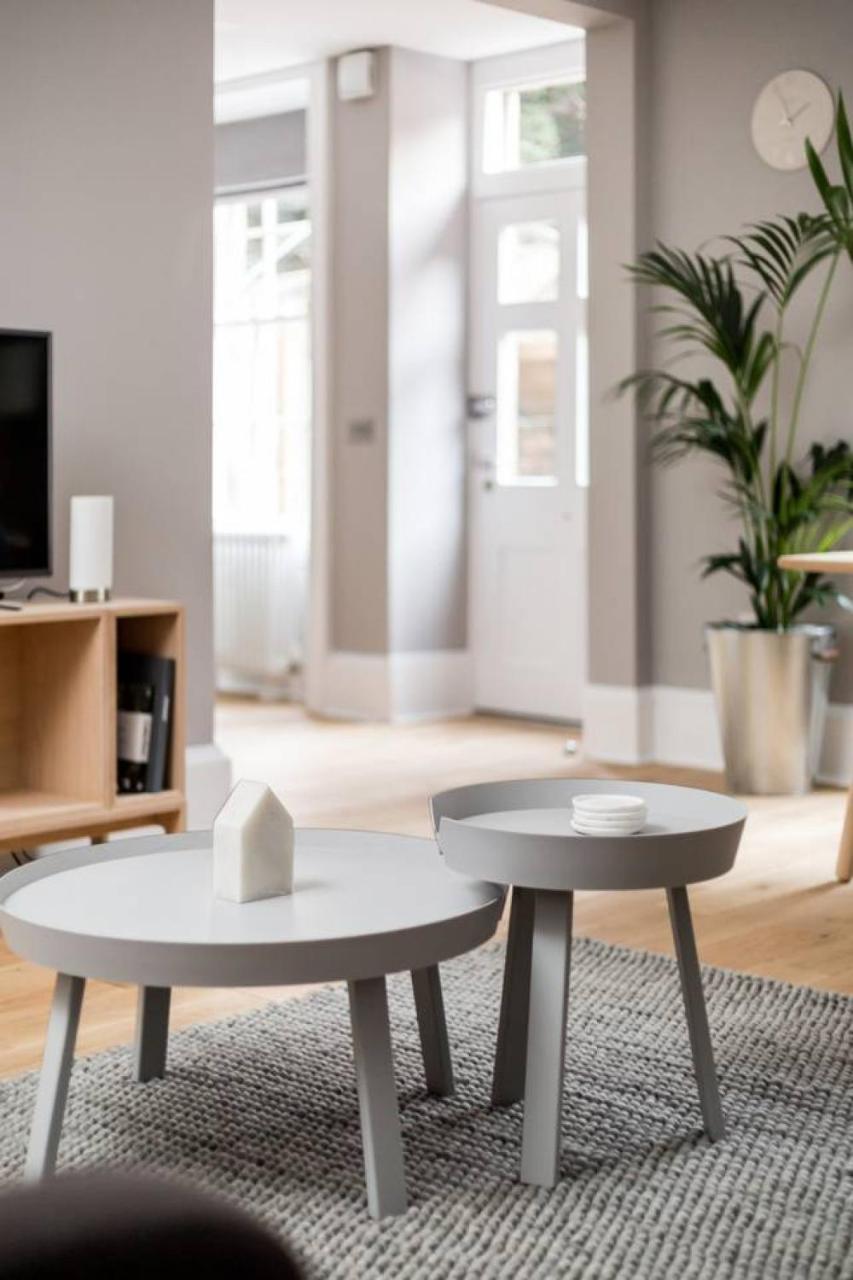 Joivy Luxurious 2Br Home Near Haymarket Station Edimburgo Esterno foto